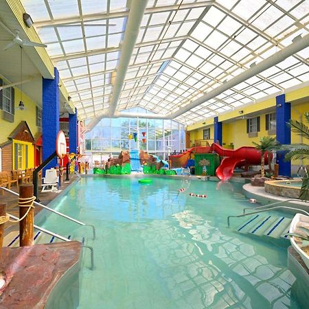 Comfort Inn Splash Harbor Bellville Esterno foto
