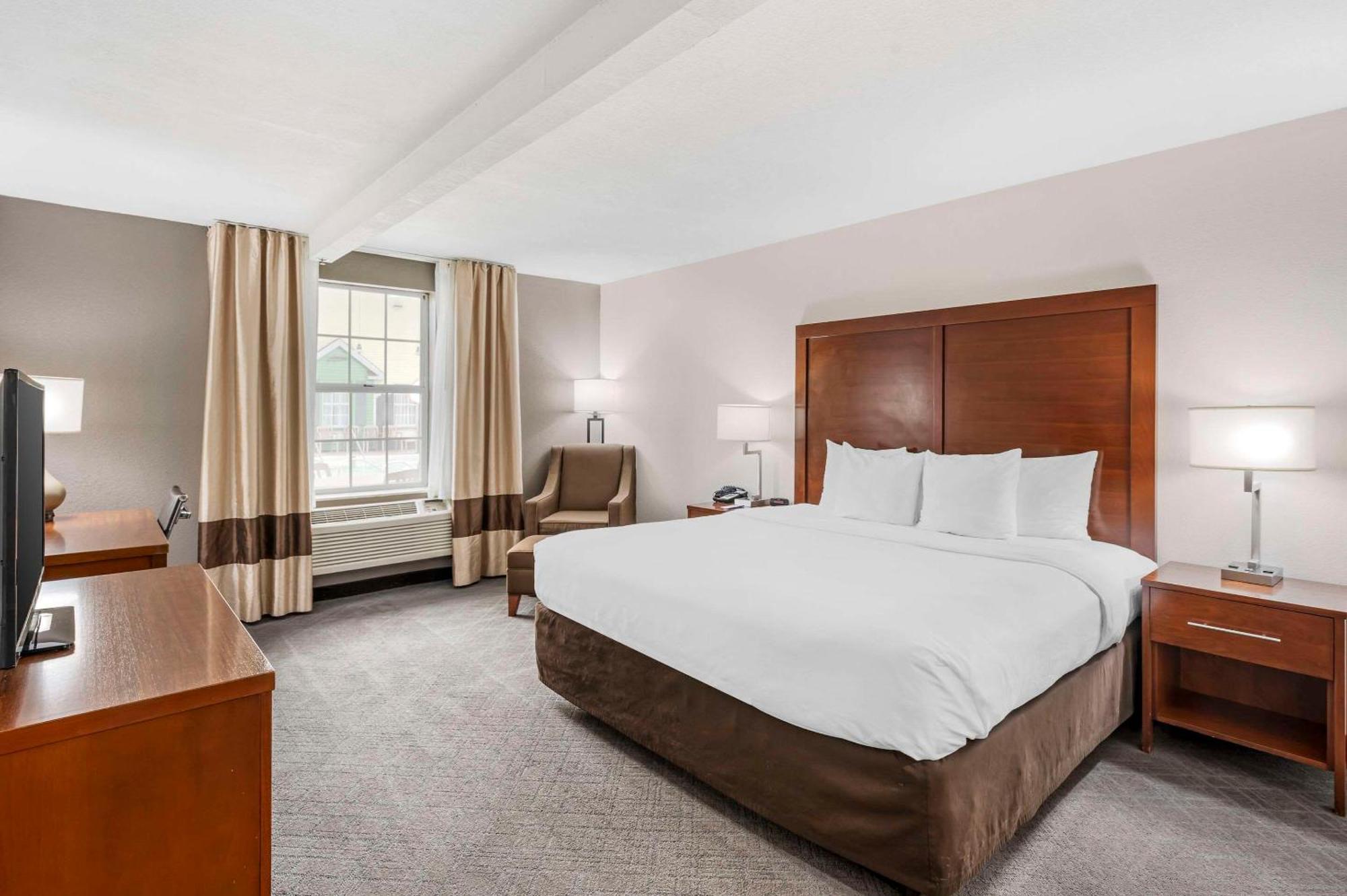 Comfort Inn Splash Harbor Bellville Esterno foto