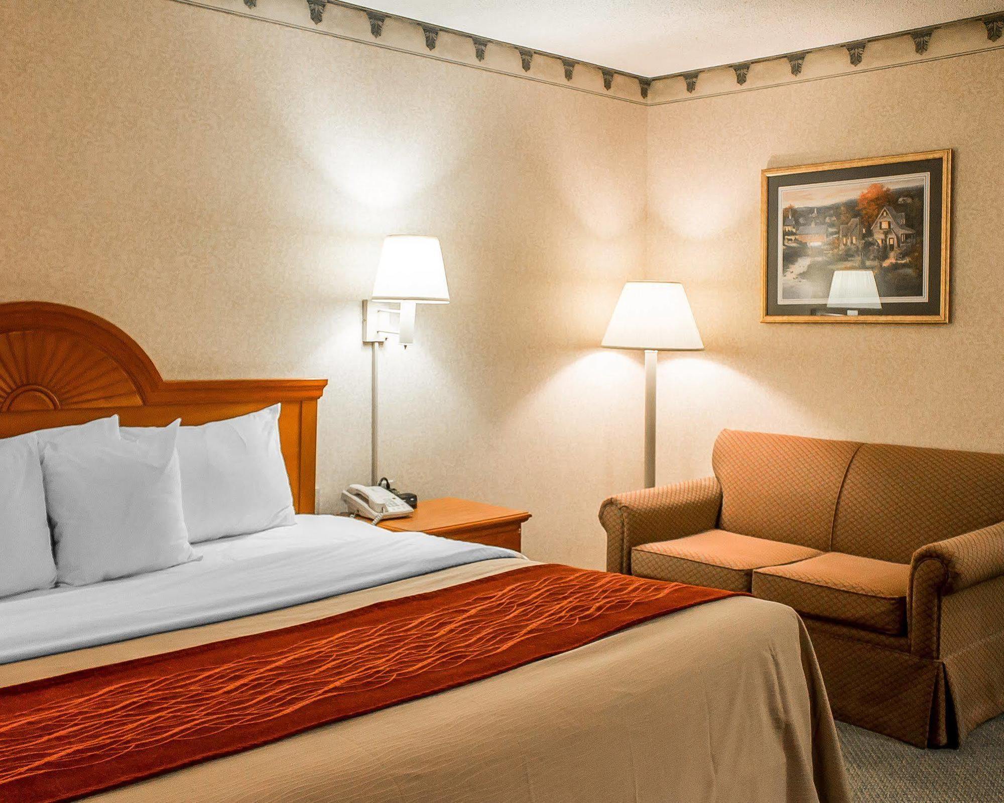 Comfort Inn Splash Harbor Bellville Esterno foto